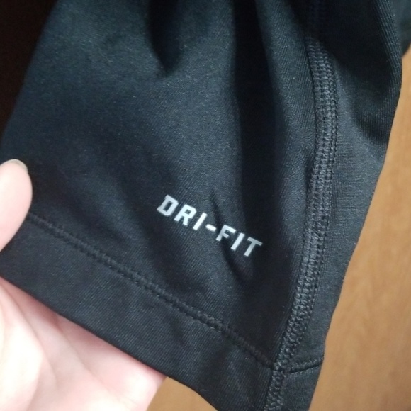 NIKE PRO DRI-FIT Hoodie - Picture 6 of 6